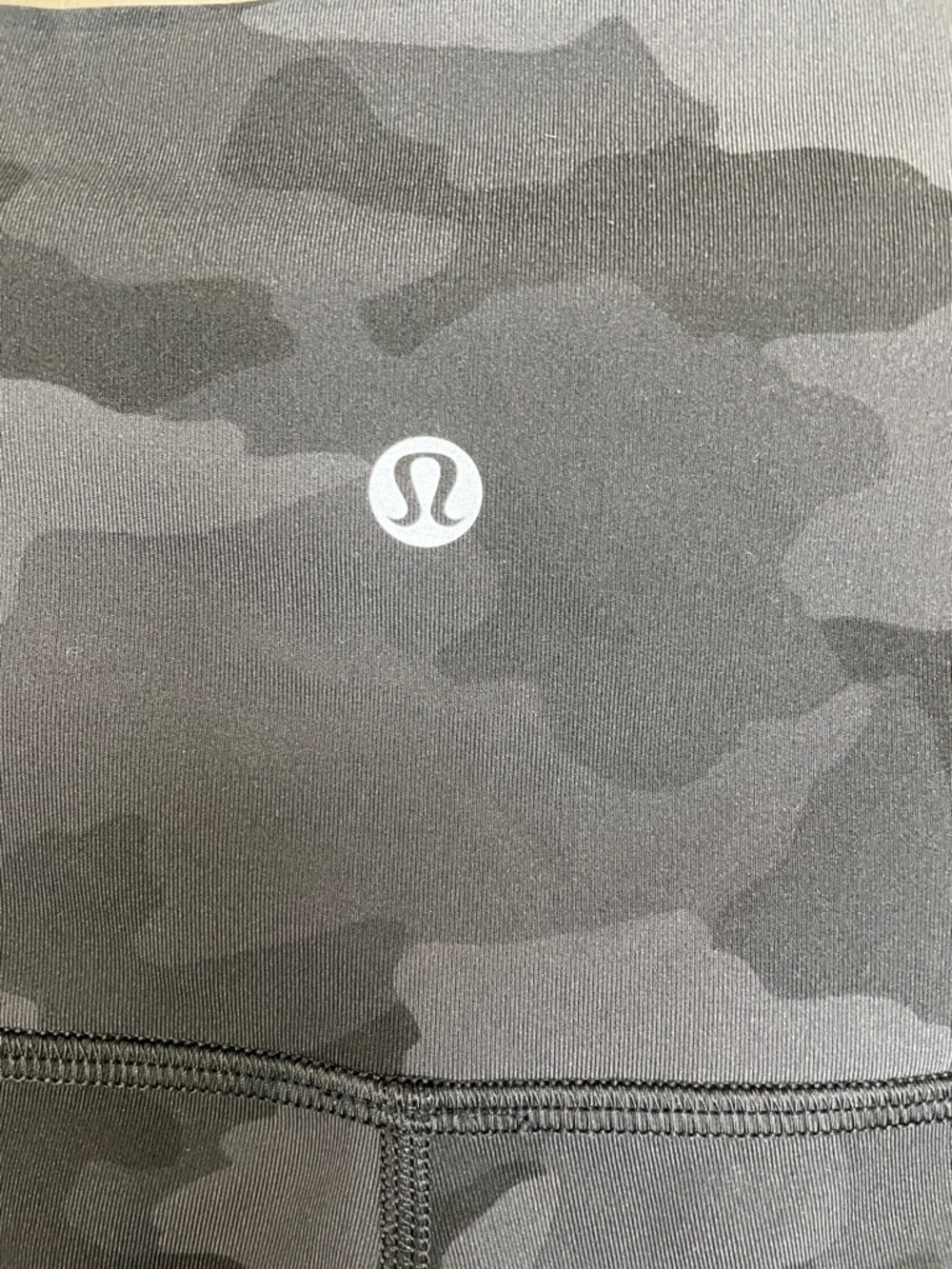 Lululemon Align Like New 25” Inseam Size 14 Heritage Camouflage Deep Coal HR - Picture 8 of 9